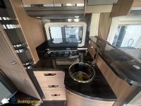 O 17Knaus Sky Wave R21 Camper Usato Semintegrale Camper D'Occasione Per 4Persone Con Letto Francese
